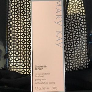 Time wise revealing radiance facial peel